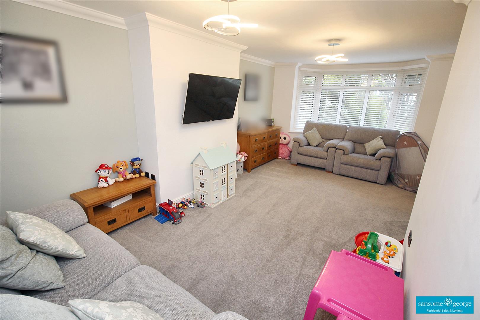 2 bed property in Blewbury Drive, Reading